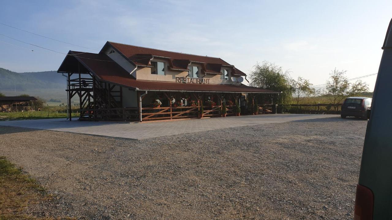 Casa Soral Bed & Breakfast Uriu Ngoại thất bức ảnh